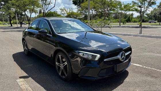MERCEDES-BENZ A 200 2020