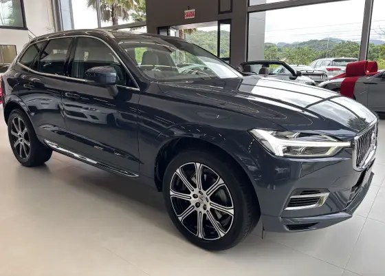VOLVO XC60 2021