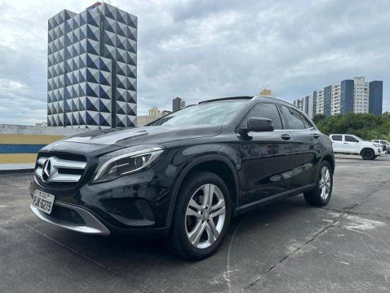 MERCEDES-BENZ GLA 200 2015