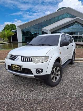 MITSUBISHI PAJERO 2012