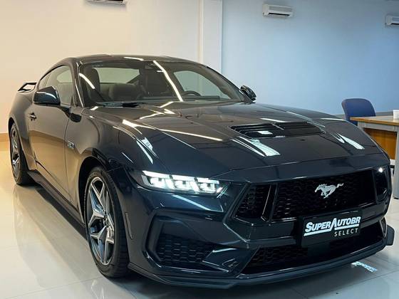 FORD MUSTANG 2024