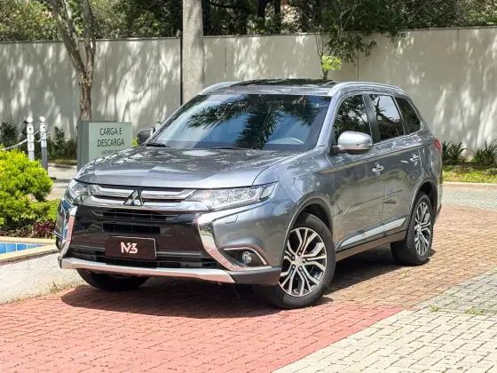 MITSUBISHI OUTLANDER 2017