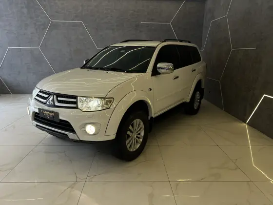 MITSUBISHI PAJERO DAKAR 2015