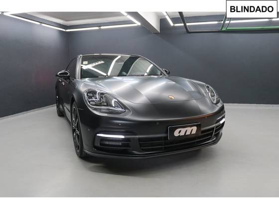 PORSCHE PANAMERA 2018