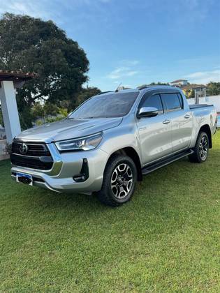 TOYOTA HILUX 2021