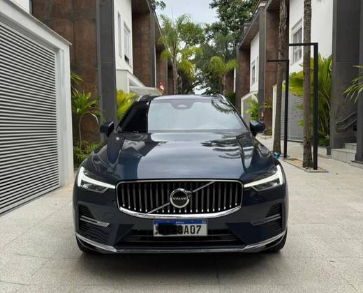 VOLVO XC60 2022
