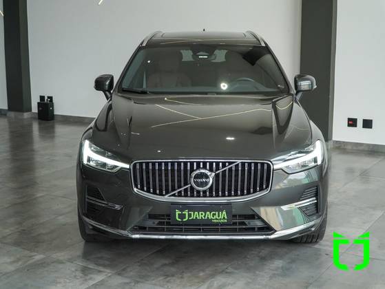 VOLVO XC60 2022