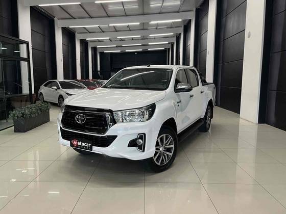 TOYOTA HILUX 2019