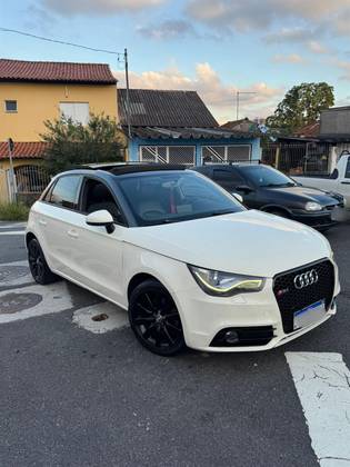 AUDI A1 2015