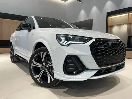 AUDI Q3 2025