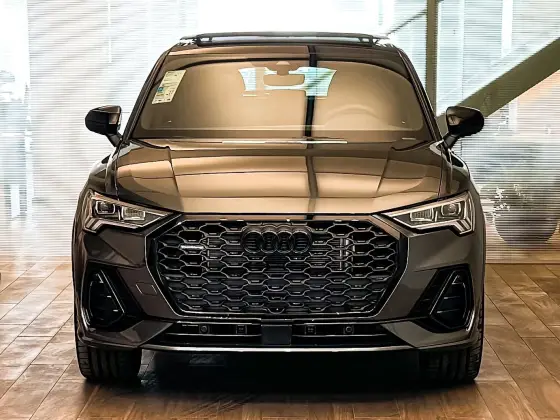 AUDI Q3 2025