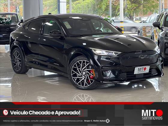 FORD MUSTANG MACH-e 2023