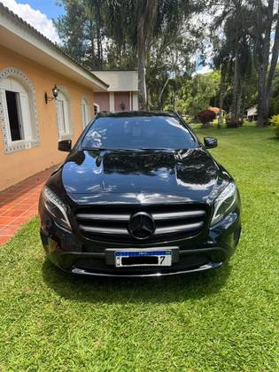 MERCEDES-BENZ GLA 200 2017