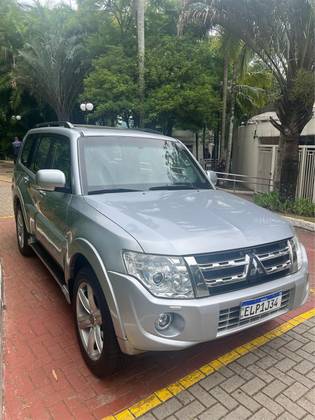 MITSUBISHI PAJERO FULL 2013