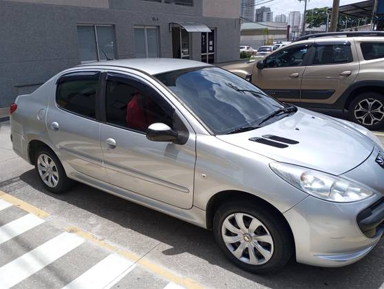 PEUGEOT 207 2010