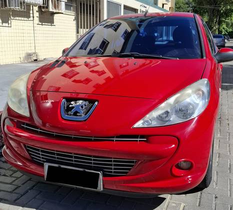 PEUGEOT 207 2012