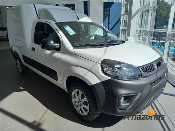 PEUGEOT PARTNER RAPID 2025