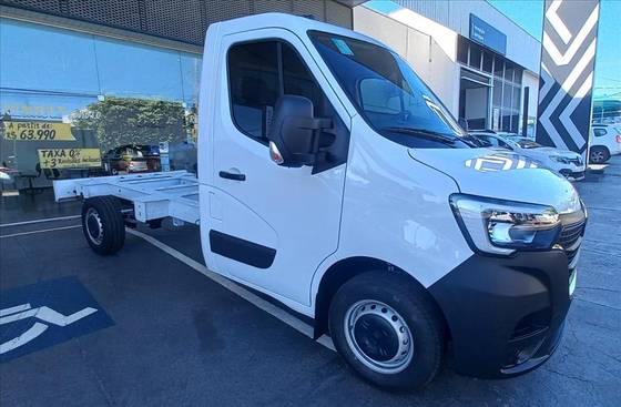 RENAULT MASTER 2025
