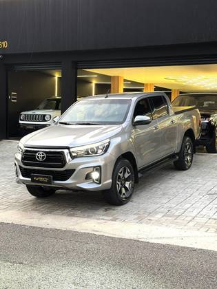 TOYOTA HILUX 2019
