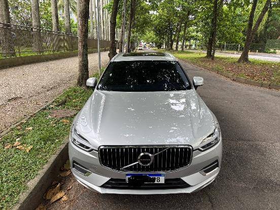 VOLVO XC60 2021