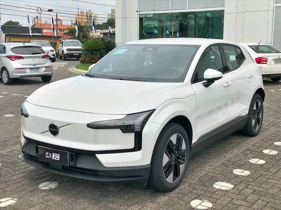 VOLVO EX30 2024