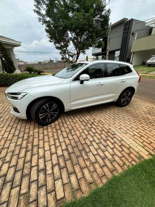 VOLVO XC60 2019
