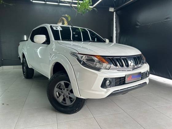 MITSUBISHI L200 TRITON 2021