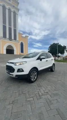 FORD ECOSPORT 2015