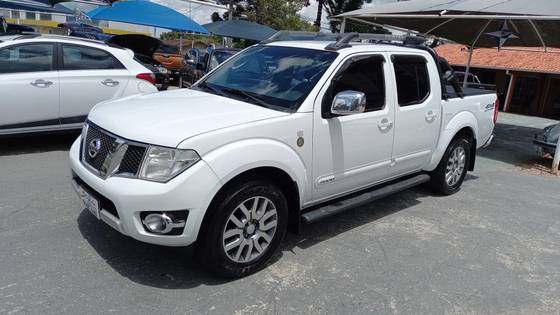 NISSAN FRONTIER 2013