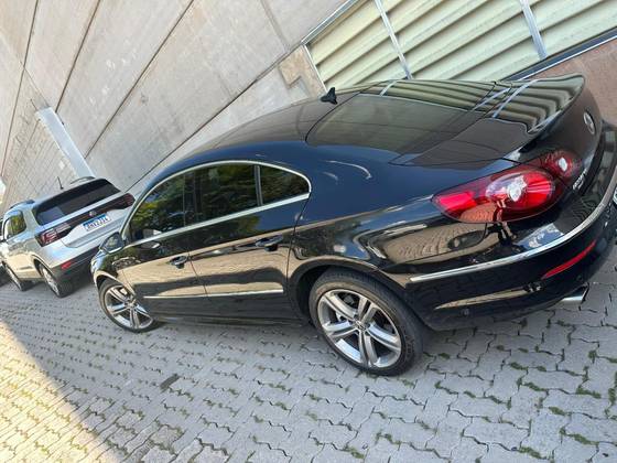 VOLKSWAGEN PASSAT 2012