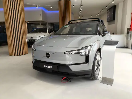 VOLVO EX30 2024