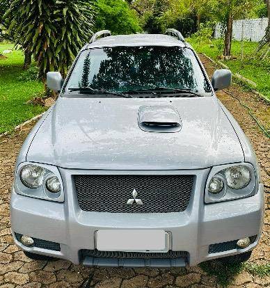 MITSUBISHI PAJERO 2009