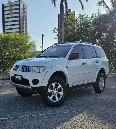 MITSUBISHI PAJERO DAKAR 2013