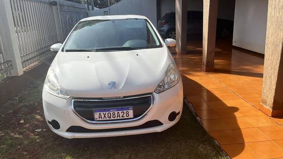 PEUGEOT 208 2014