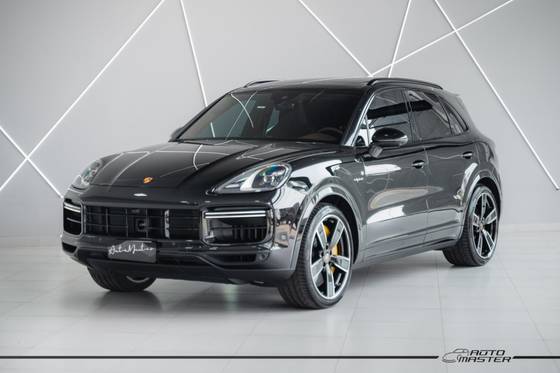 PORSCHE CAYENNE 2023