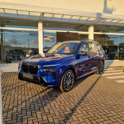 BMW X7 2025