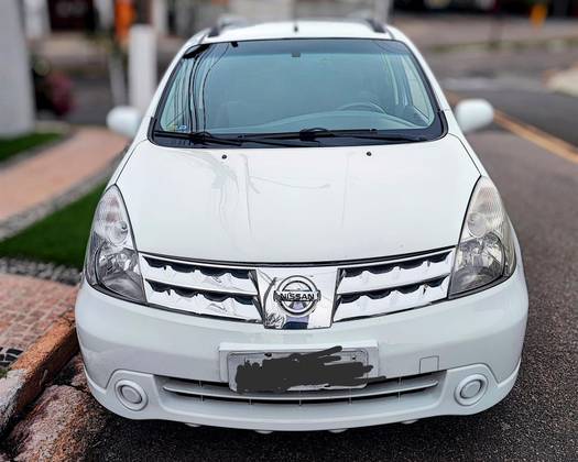 NISSAN LIVINA 2014