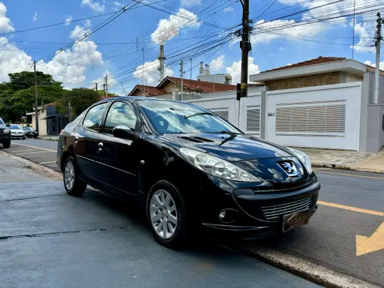PEUGEOT 207 2010