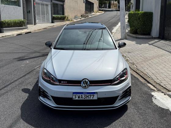 VOLKSWAGEN GOLF 2019