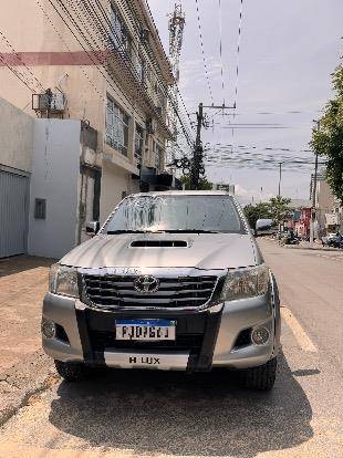 TOYOTA HILUX 2015