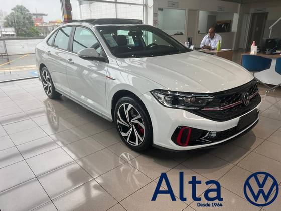 VOLKSWAGEN JETTA 2024