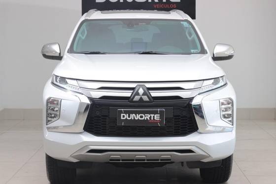 MITSUBISHI PAJERO SPORT 2024
