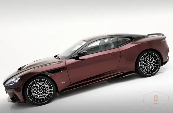 ASTON MARTIN DBS 2023