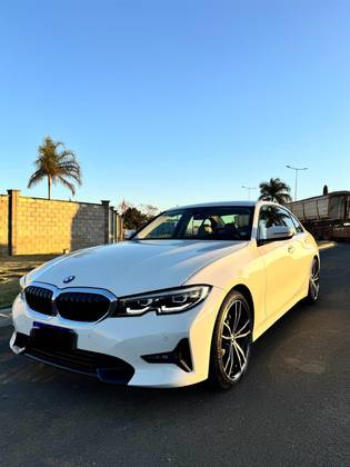 BMW 320i 2022