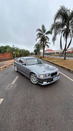 BMW 325i 1992