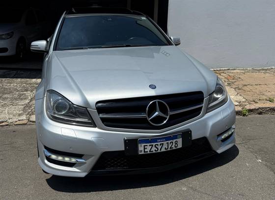 MERCEDES-BENZ C 250 2013