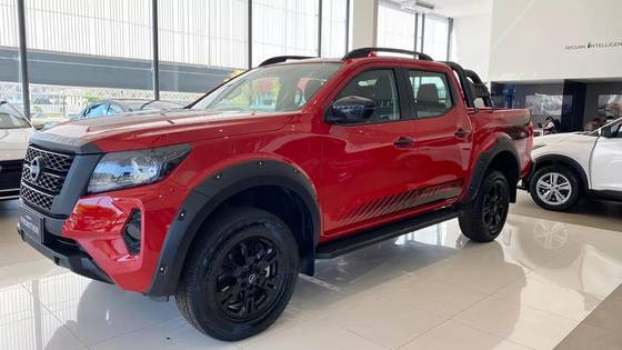 NISSAN FRONTIER 2025