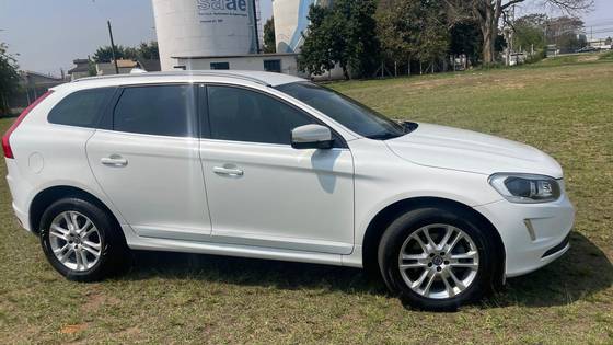 VOLVO XC60 2016