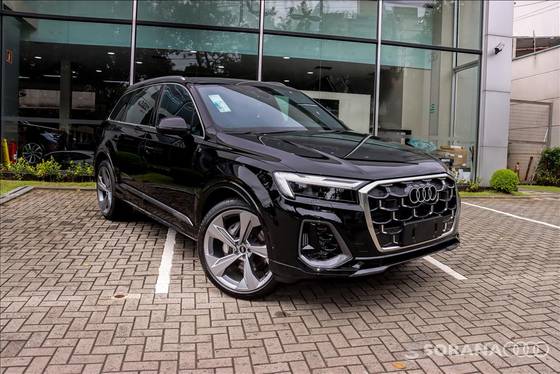 AUDI Q7 2025