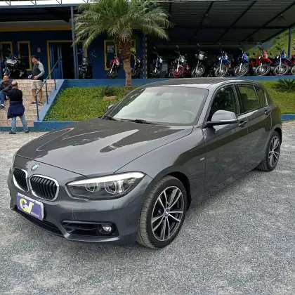 BMW 120i 2019